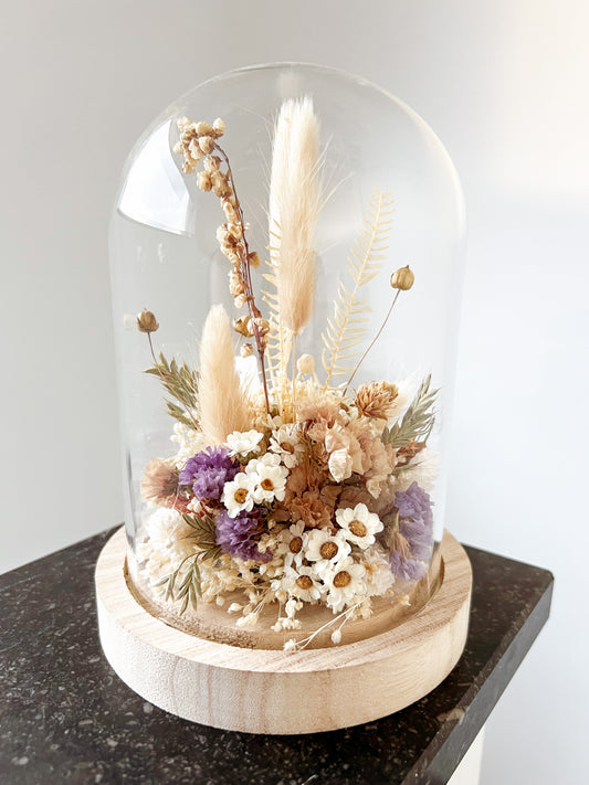 Kleine Stolp met droogbloemen